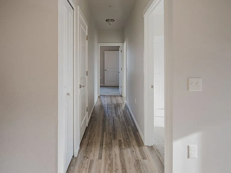 Howard Commons — Photo 29
