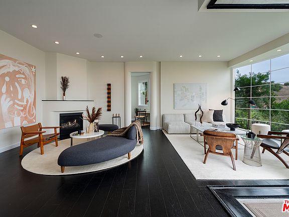 4th image of 2230 Maravilla Dr