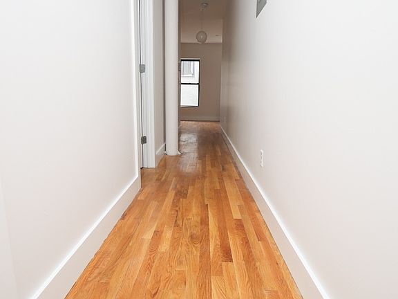 5th image of 101 Jefferson Ave APT 04H