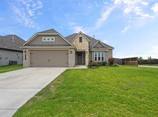 2040 Muscadine Trl, Brenham, TX 77833