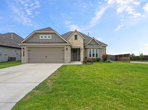 2040 Muscadine Trl, Brenham, TX 77833
