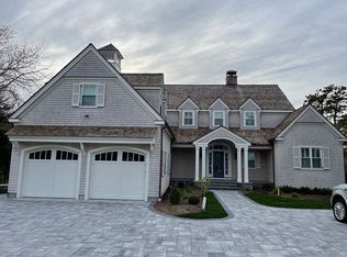 14 Bowsprit Point, Mashpee, MA 02649