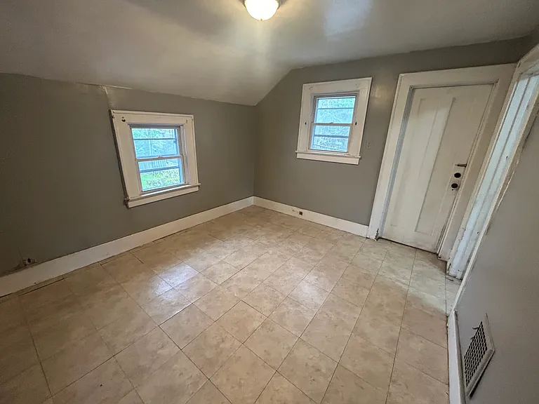 251 Cottage St #2 — Photo 13