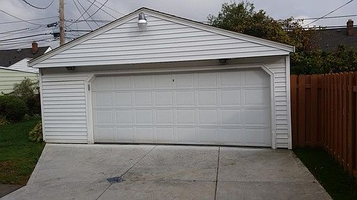 2nd image of 7522 Ira Ave
