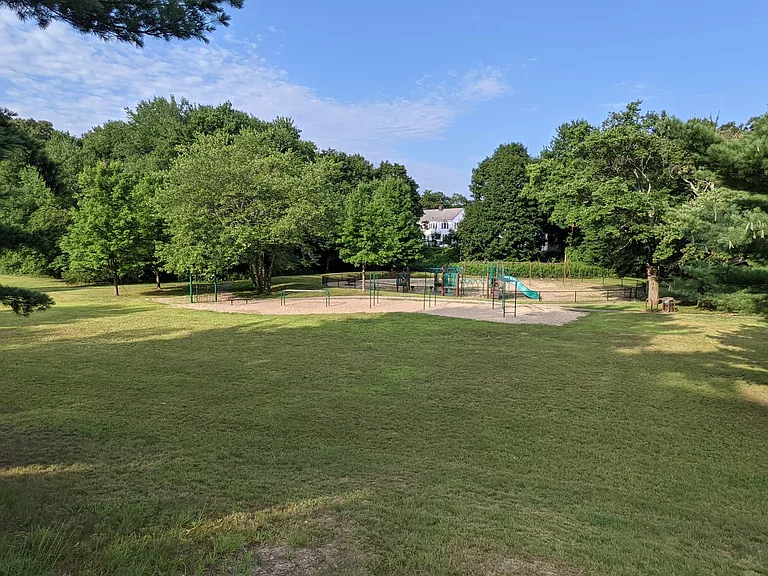 Yorktown playground is a 2 minute walk