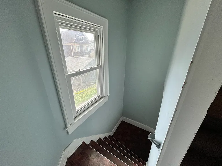 100 Robie St — Photo 2