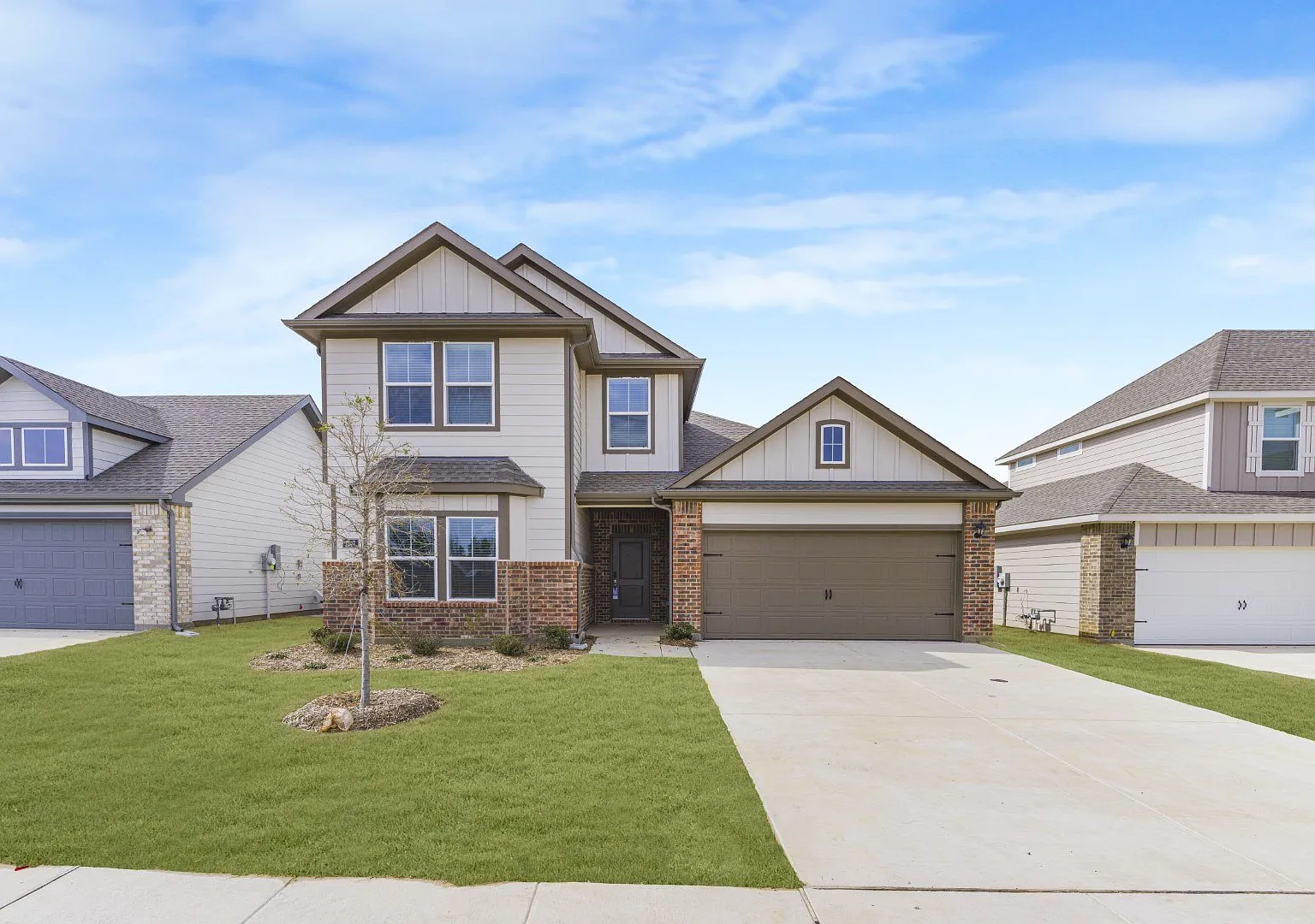 1547 Brooke Drive — Photo 1