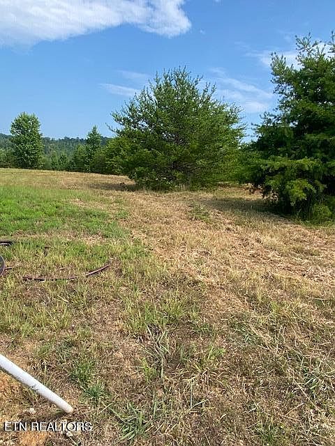 1st image of Scenic View Ln