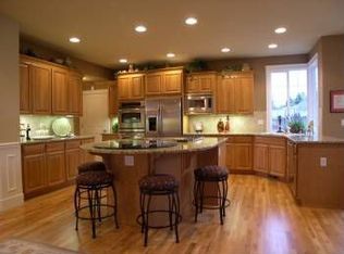10655 Redmond Woodinville Rd NE, Redmond, WA 98052