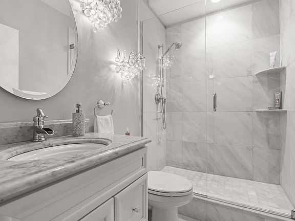 4th image of 42 8th St APT 4106