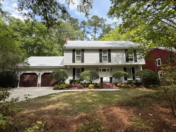 104 Seven Oaks Ln, Summerville, SC 29485