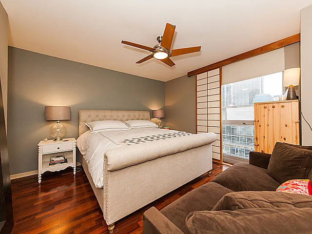 200 W Grand Ave #1603 — Photo 8
