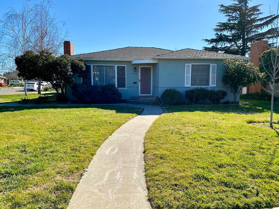 2nd image of 1716 Kenneth Dr