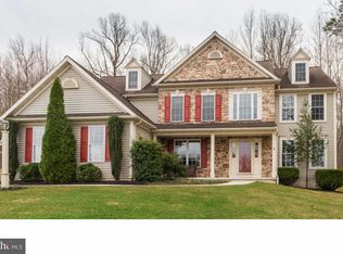 80 Pine Tree Dr, Honey Brook, PA 19344