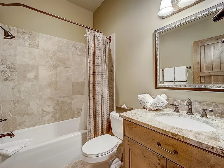 7580 Royal St E #33 — Photo 17