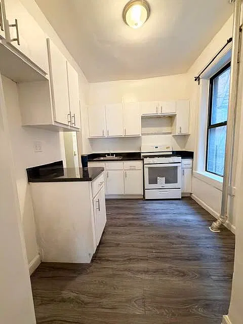 567 West 170th Street — Photo 2