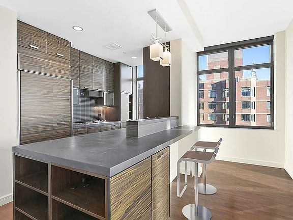 4th image of 101 W 24th St APT 26D