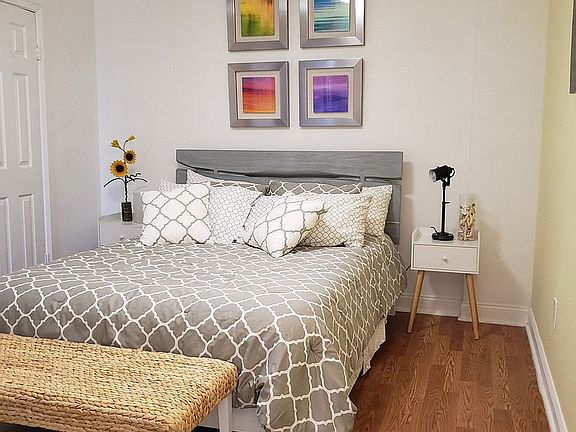 3rd image of 5845 Collins Ave APT 201