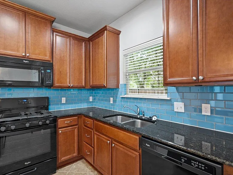 9413 Tanager Way — Photo 12