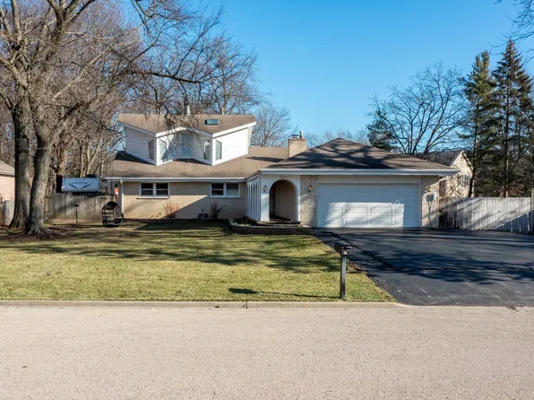 3000 California Ave, Palatine, IL 60067