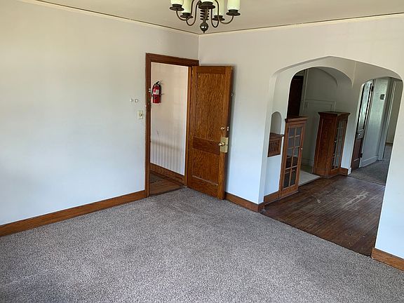 5th image of 1711 N Peoria Ave APT D