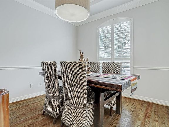 2nd image of 2627 Shady Acres Lndg