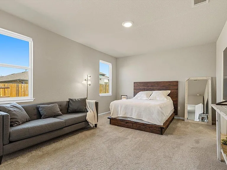 112 Rainmaker Cv — Photo 15