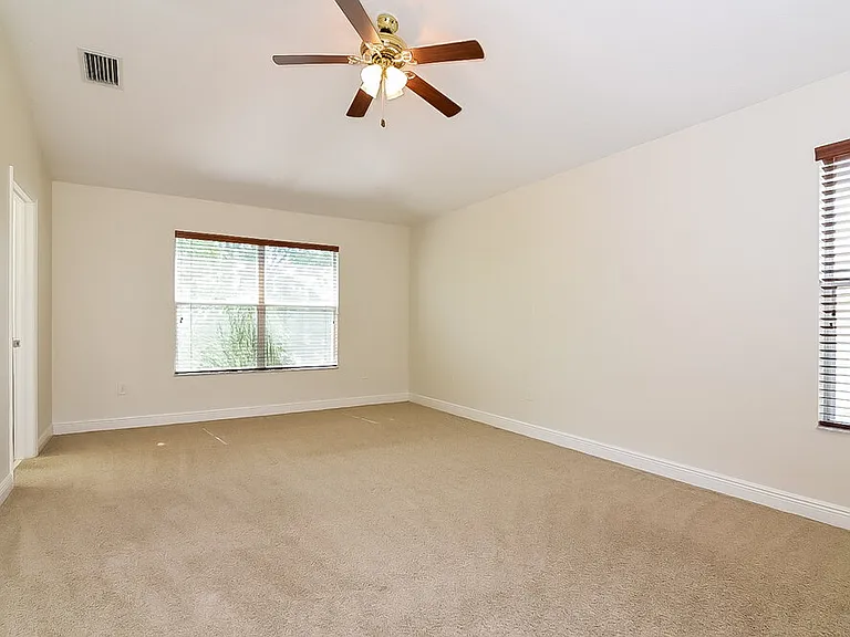 209 Fern Gulley Dr — Photo 7