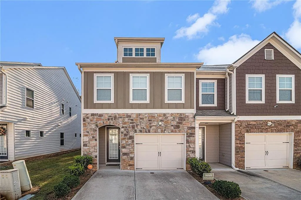3 bed, 2.5 bath, 1505 sqft, $1,975 — Photo 1