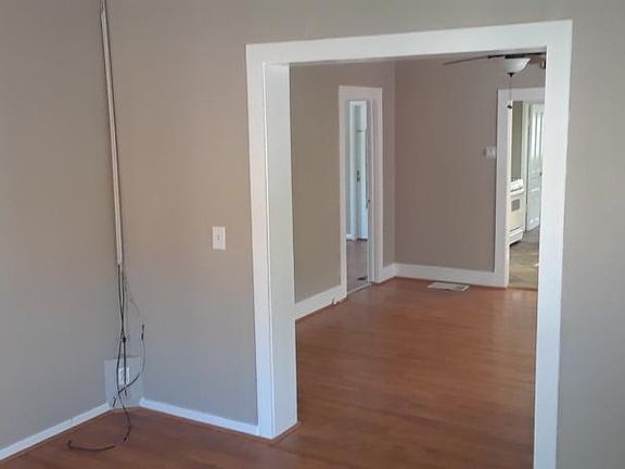 5th image of 1114 E Ashton Ave