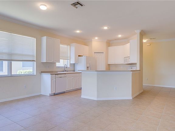 5th image of 4725 Fairloop Run