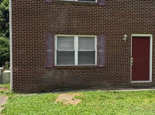 2353 Pinewood Dr, Maryville, TN 37803