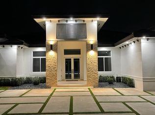 10203 SW 136th St, Miami, FL 33176