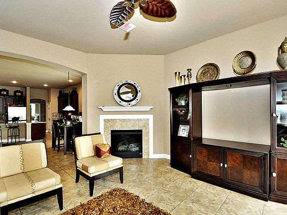 3rd image of 8719 Sunrise Terrace Ln