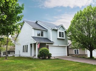 15554 Sussex Dr, Minnetonka, MN 55345