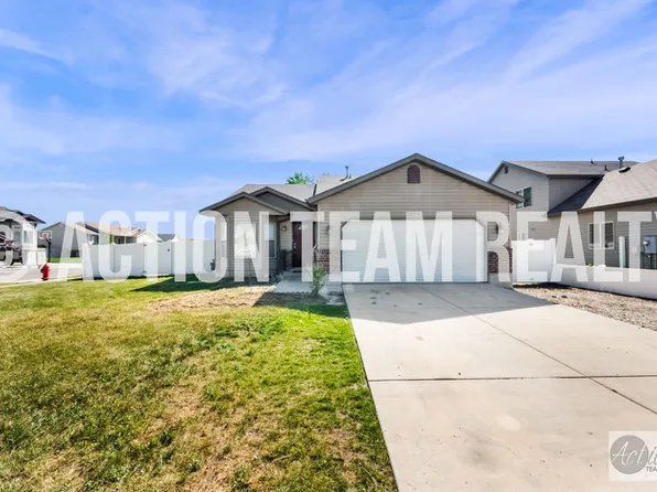 2575 S Athena Dr, Magna, UT 84044