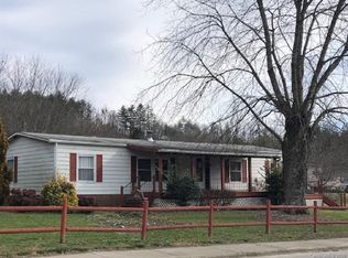 75 Main St, Rosman, NC 28772