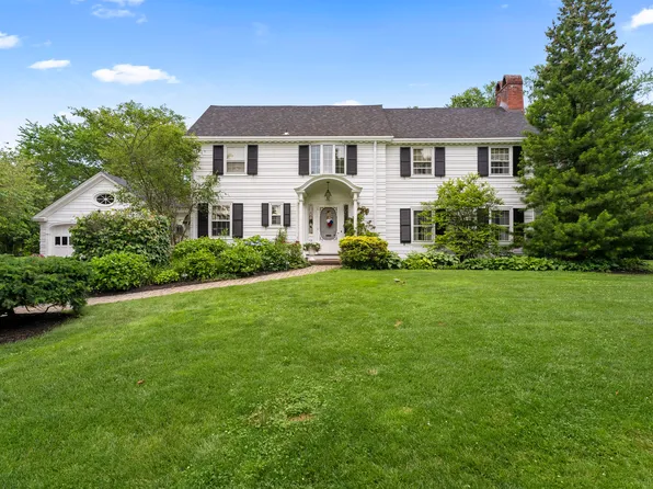 12 Marlborough Road, North Haven, CT 06473