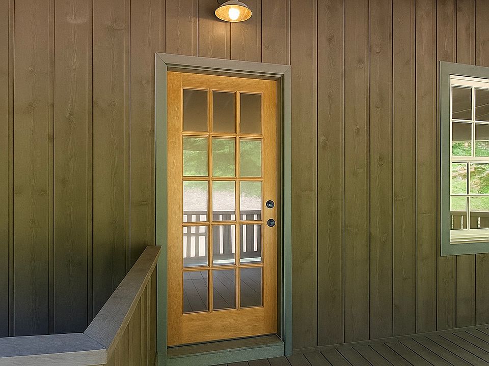 2nd floor entrace off of large shared deck in private location