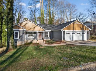 364 N Oakwood Dr, Statesville, NC 28677