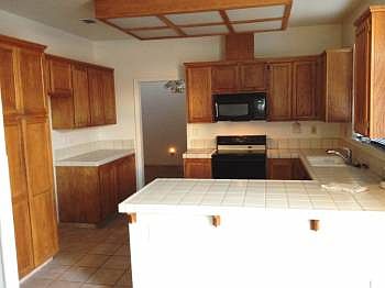 5th image of 643 Laurelwood Cir