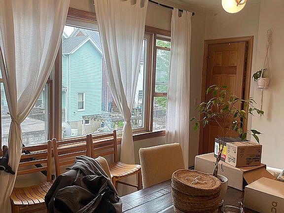 4th image of 229 Chapel St #2