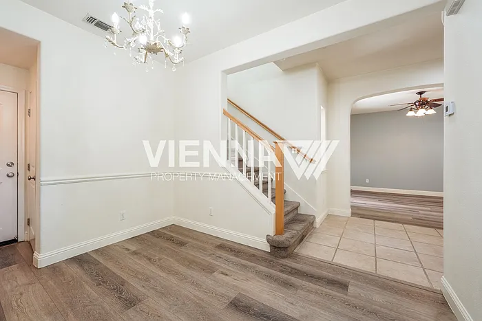 48 Villa Gardens Ct — Photo 5