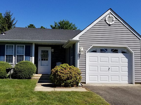 4th image of 53 Birchwood Dr #50