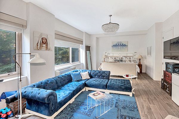 1st image of 250 S End Ave APT 2G