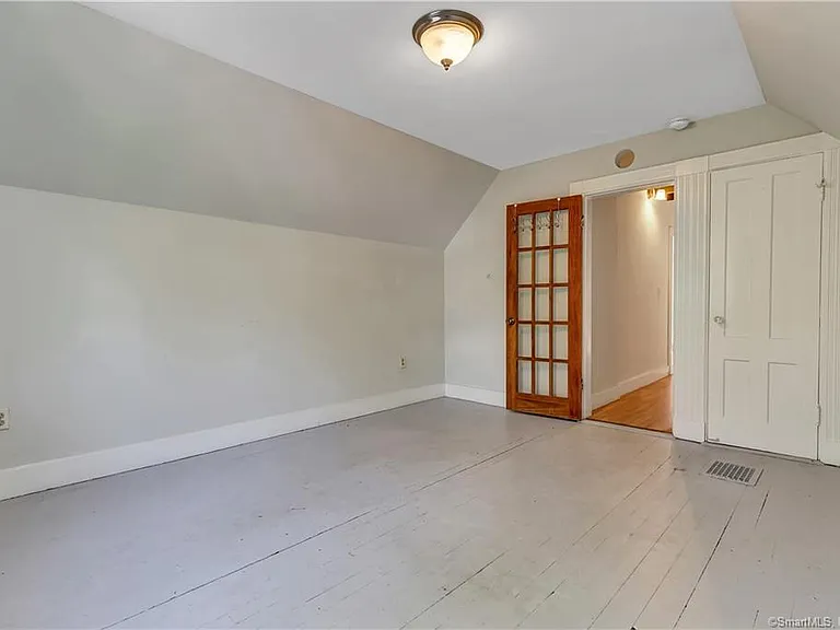 28 Edwards St #2 — Photo 30