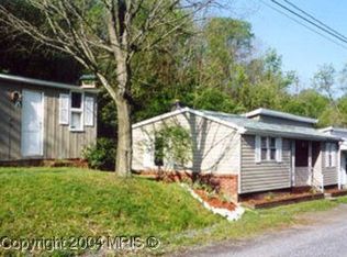 460 Biser St, Berkeley Springs, WV 25411