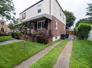 8703 Commonwealth Blvd, Jamaica, NY 11426