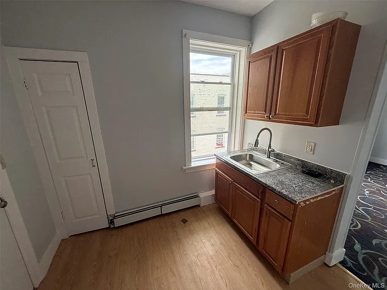 60 Carroll St #D8 — Photo 4