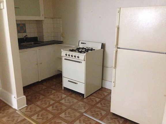 3rd image of 131 4th Ave N APT 9